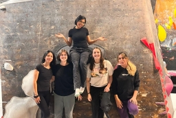 BE 03 31 Klettern Climb Aid 01